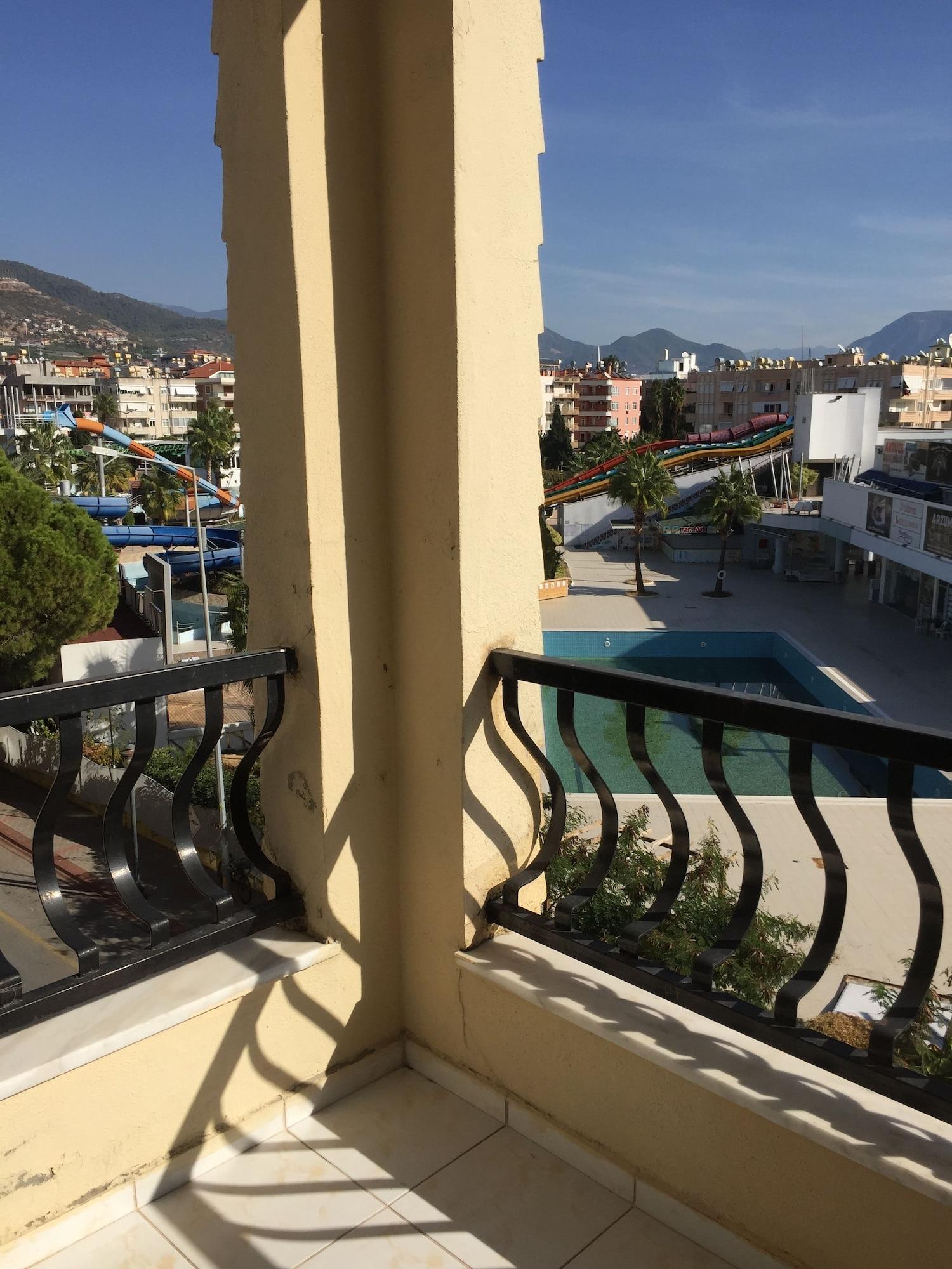 Kleopatra Saray Hotel Алания Экстерьер фото