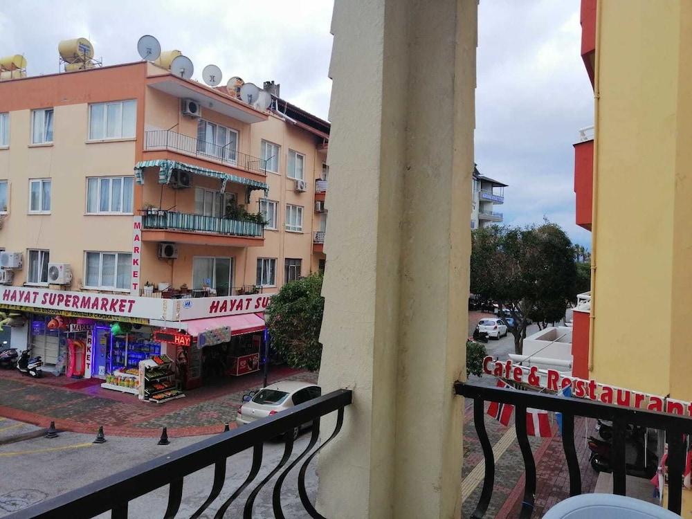Kleopatra Saray Hotel Алания Экстерьер фото