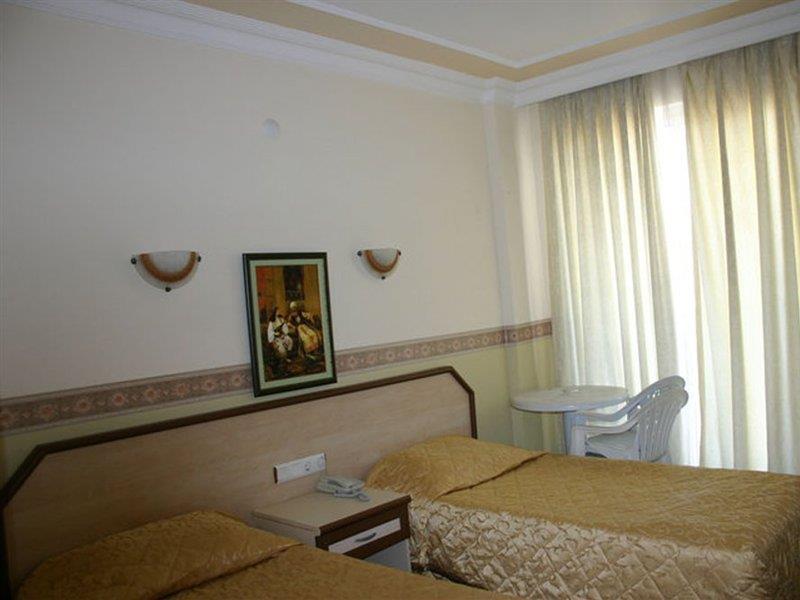 Kleopatra Saray Hotel Алания Экстерьер фото