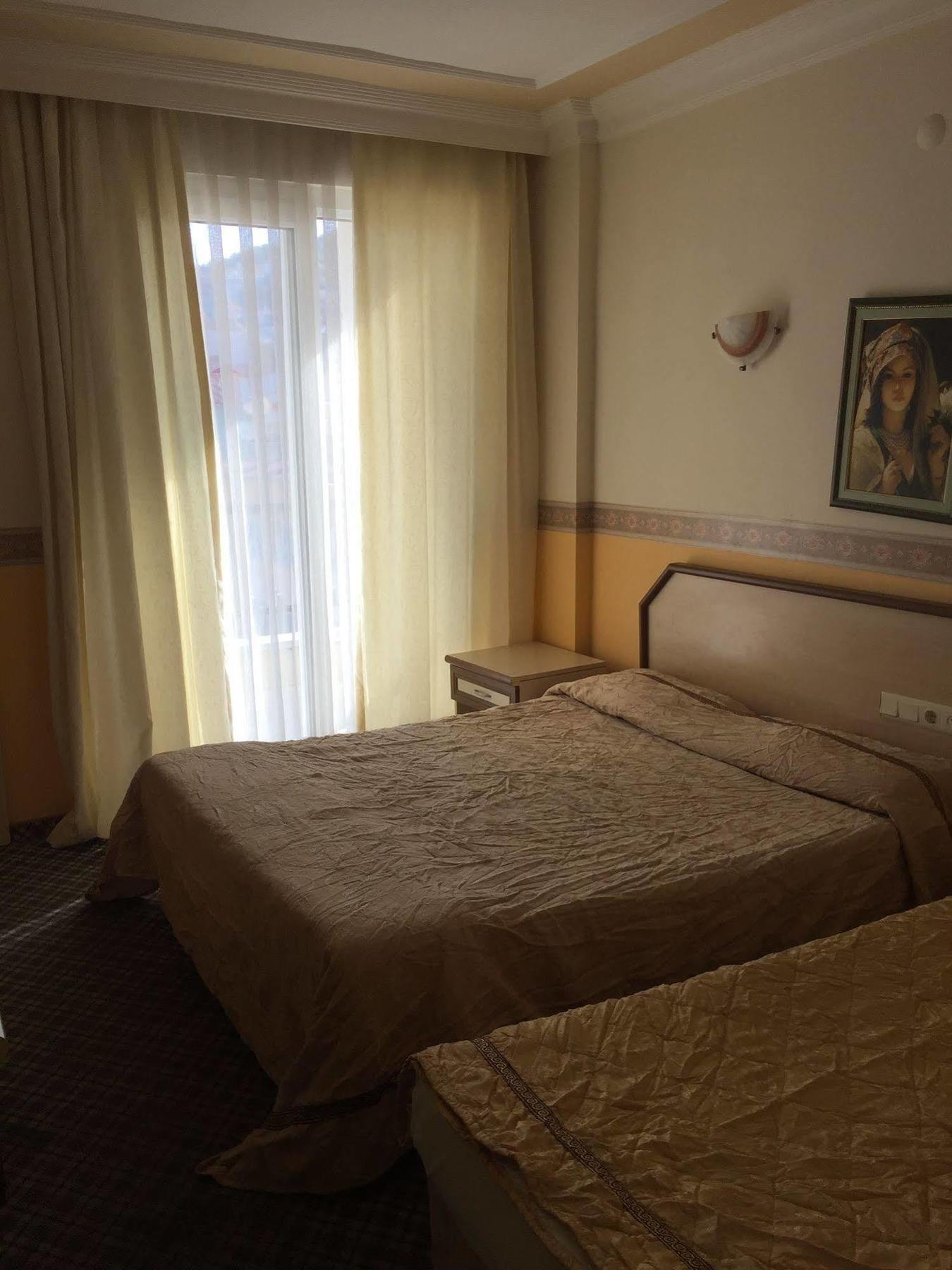 Kleopatra Saray Hotel Алания Экстерьер фото